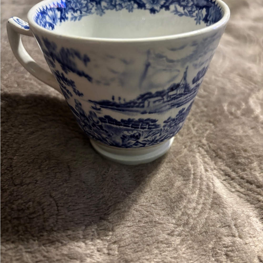 Swinnertons Silverdale Hanley England Blue and White Ceramic Teacup. Vintage